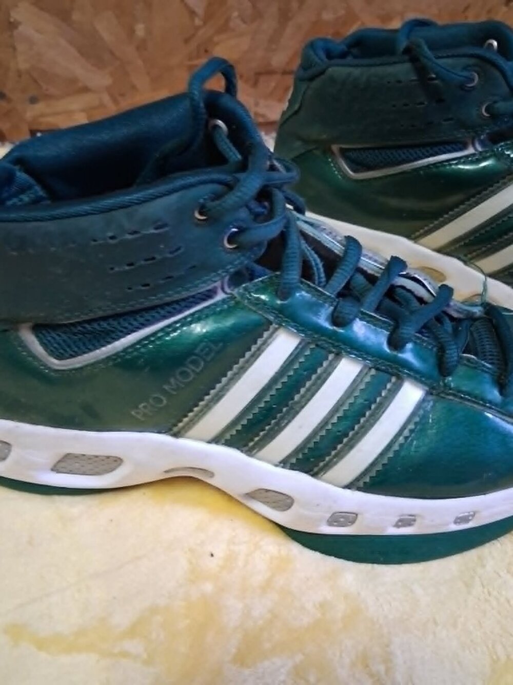 adidas pro model green basketball shoes #043704-size 8 (youth)